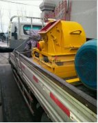 木屑機(jī)設(shè)備發(fā)貨現(xiàn)場(chǎng)發(fā)往山東廊坊