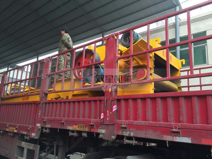 建筑模板破碎機型設備發(fā)貨現(xiàn)場