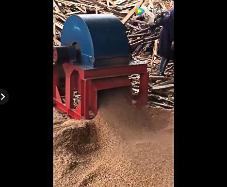 木材粉碎機(jī)視頻客戶現(xiàn)場展示