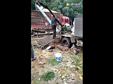 木材削片機(jī)視頻客戶現(xiàn)場作業(yè)展示