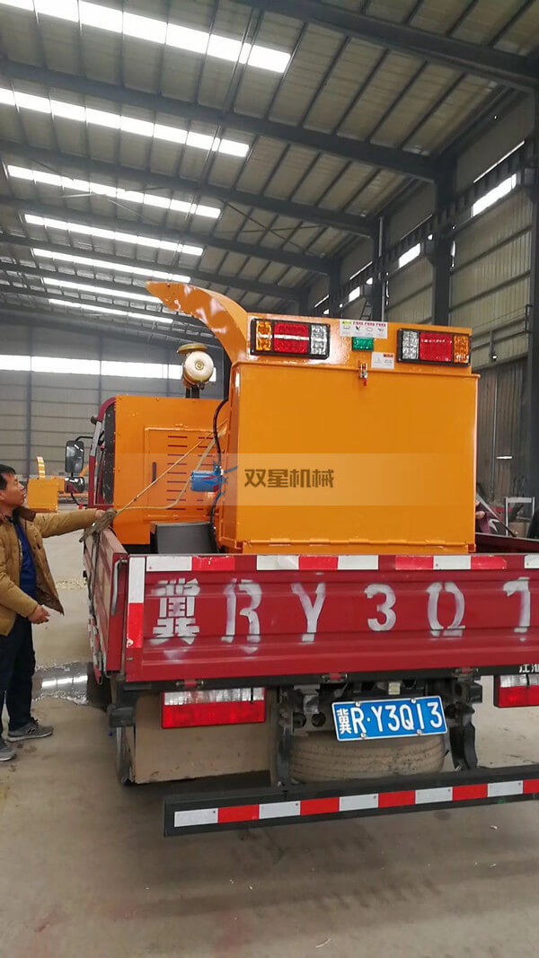 樹枝粉碎機發(fā)貨