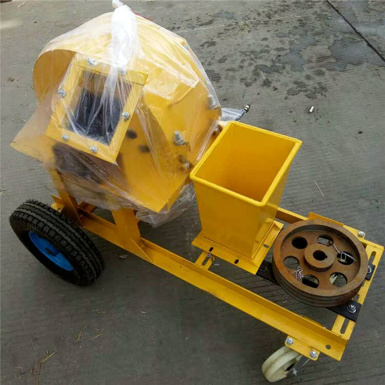 木材粉碎機設(shè)備分類和使用柴油機做動力的優(yōu)點