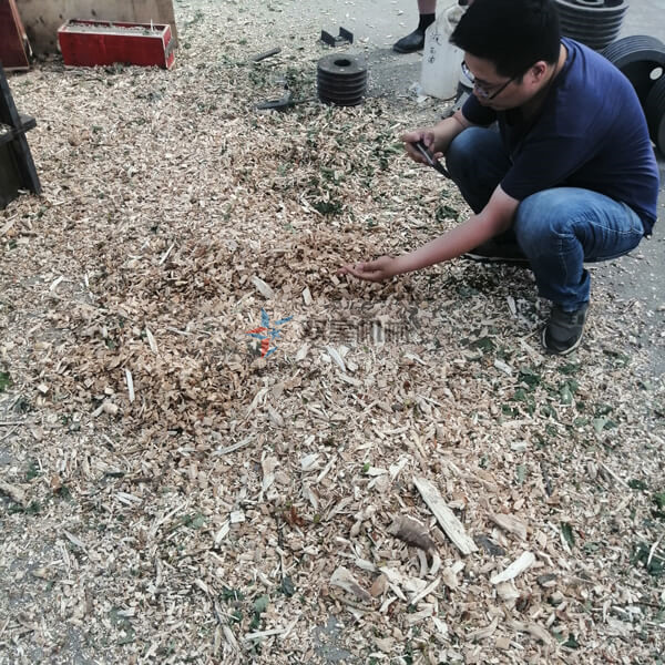 園林樹枝粉碎機粉碎效果