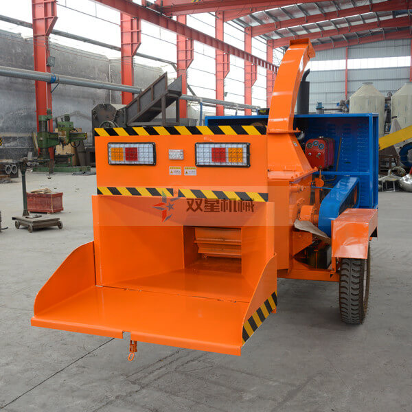 樹枝粉碎機(jī)生產(chǎn)現(xiàn)場(chǎng)實(shí)拍