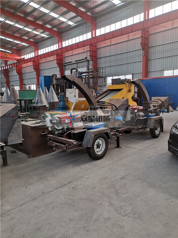 小型樹枝粉碎機(jī)廠家現(xiàn)場