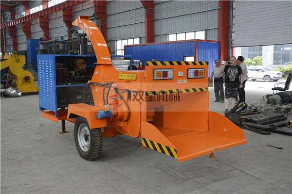 樹(shù)枝粉碎機(jī)