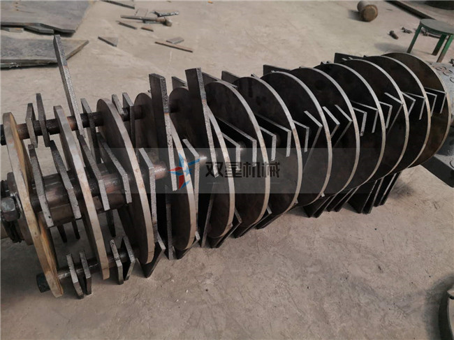 鋸末粉碎機內(nèi)部結(jié)構圖