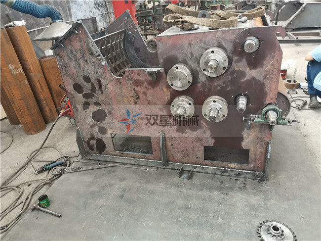 模板破碎機還賺錢嗎？模板破碎機多少錢一臺？