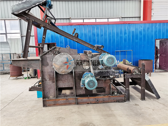 工地模板破碎機設備現(xiàn)場拍攝