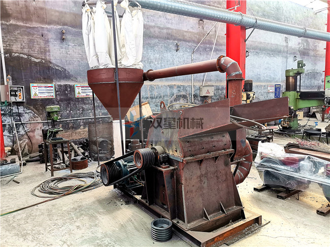 鋸末粉碎機(jī)廠家鋸末機(jī)設(shè)備現(xiàn)場實(shí)拍