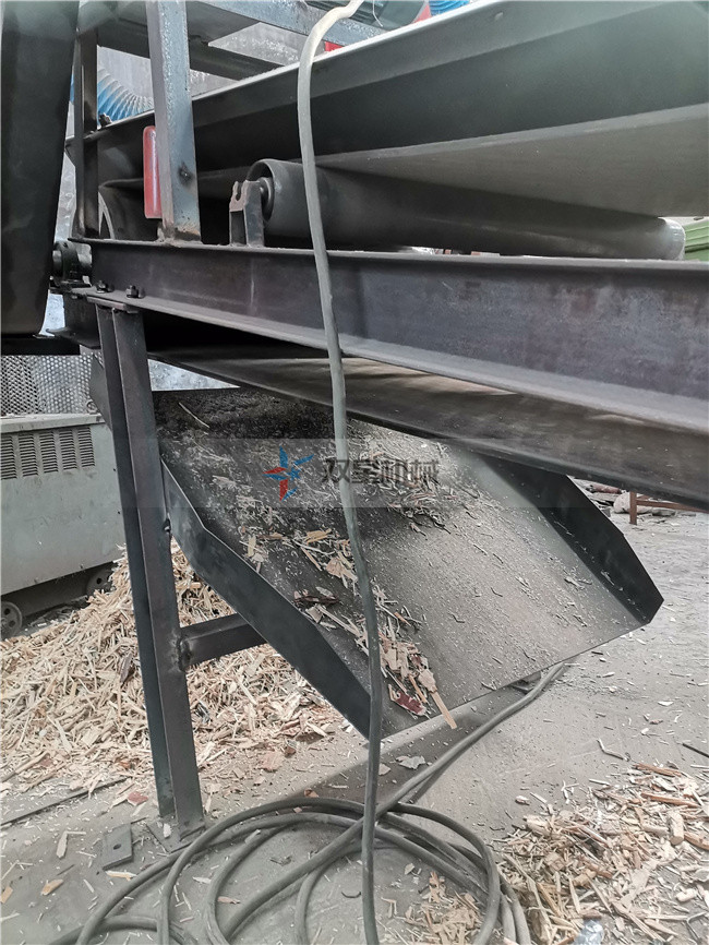 建筑模板破碎機破碎除釘效果