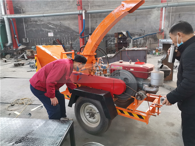 樹枝粉碎機(jī)是理想的樹枝、木材等木料粉碎處理設(shè)備