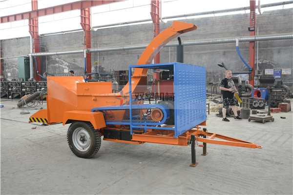 移動(dòng)式樹枝粉碎機(jī)與傳統(tǒng)木材粉碎機(jī)有啥區(qū)別？