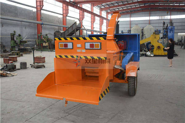 樹(shù)枝粉碎機(jī)專業(yè)處理城市綠化樹(shù)枝粉碎效果好