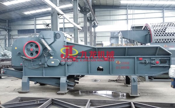 大型樹(shù)枝粉碎機(jī)主樹(shù)枝粉碎機(jī)廠家要由兩個(gè)部分構(gòu)成