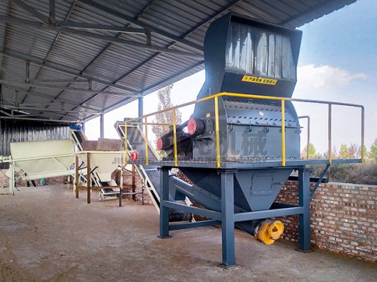 木材粉碎機帶動資源樹枝粉碎機循環(huán)發(fā)展讓資源不再枯竭