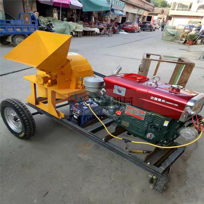 價格差異較大的鋸<a href='http://www.qioe.cn' target='_blank'><span><a href='http://www.qioe.cn/1/229.html' target='_blank'><span>樹枝粉碎</span></a>機</span></a>廠家末粉碎機如何選擇