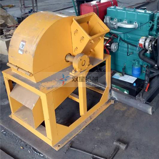 貴州木頭粉碎機(jī)<a href='http://www.qioe.cn' target='_blank'><span><a href='http://www.qioe.cn/1/229.html' target='_blank'><span>樹枝粉碎</span></a>機(jī)</span></a>廠家日常應(yīng)該怎么保養(yǎng)?