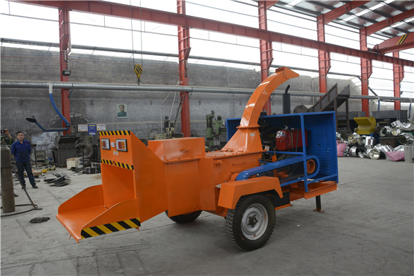 木材粉碎機(jī)主要針對的垃圾是廢木料