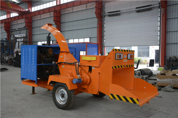 怎樣衡量<a href='http://www.qioe.cn' target='_blank'><span><a href='http://www.qioe.cn/1/229.html' target='_blank'><span>樹枝粉碎</span></a>機</span></a>廠家一臺木材粉碎機的好壞